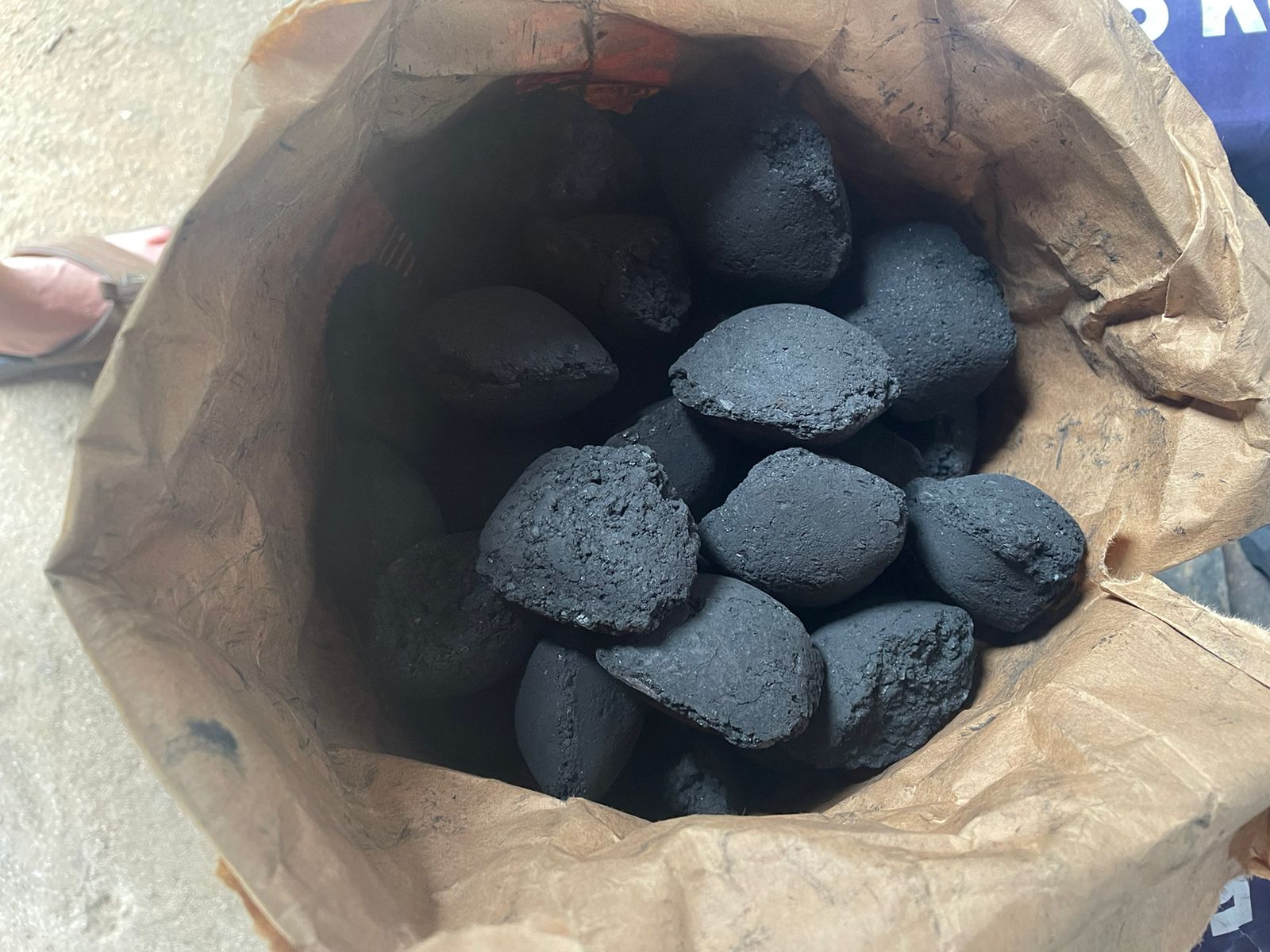 Wiese Briquettes